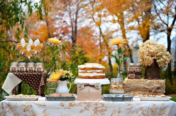 Autumn Food and Drink Ideas Wedding